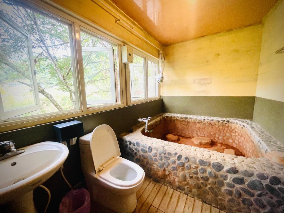 森之秘湯 Mhuwe Hotspring Apartment Renai Cameră foto